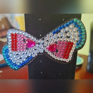 NWOT HANDMADE HAIR CLIP